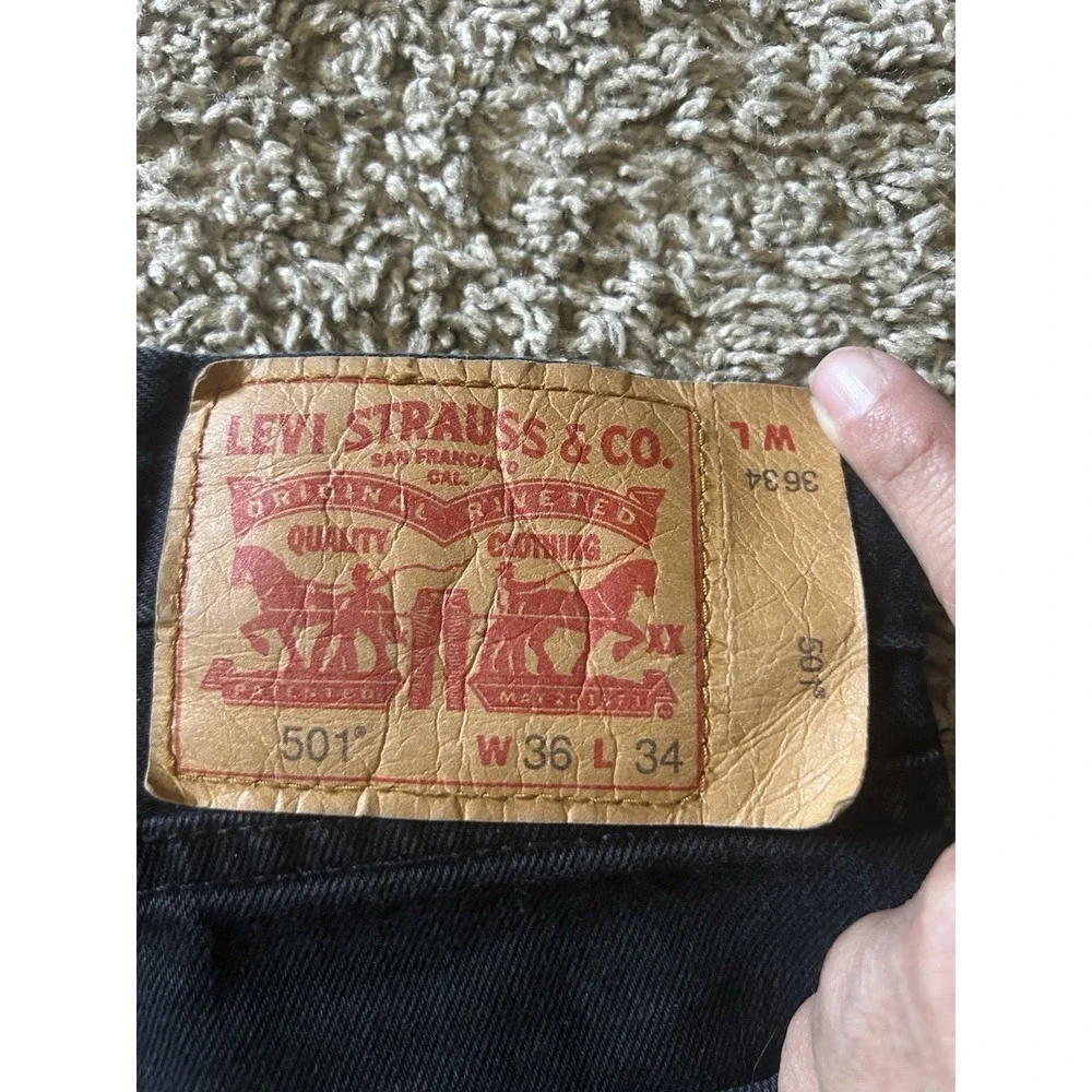 LEVI LEVIS 501 ORIGINAL FIT STRAIGHT‎ MENS BLACK BUTTON FLY JEANS 36X 34 RED TAB